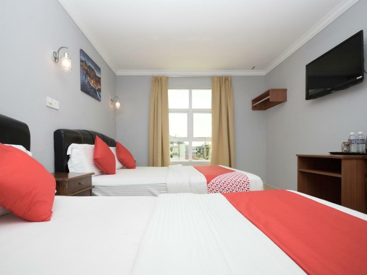 Oyo 892 Hotel Grand Nadia Labuan Zewnętrze zdjęcie